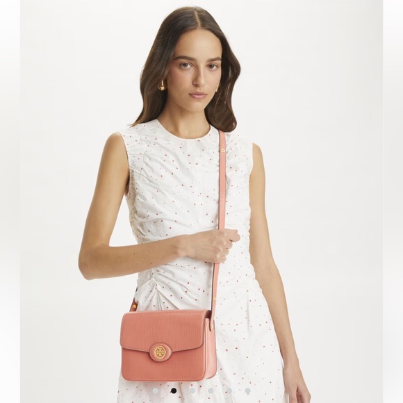 New Tory Burch ROBINSON PATENT QUILTED SHOULDER BAG - Picture 17 of 17